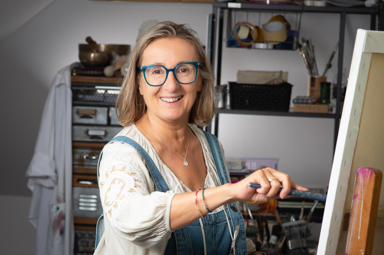 Porträt von Cordula Altersberger, Foto: Michael NEUWIRTH-FOTO